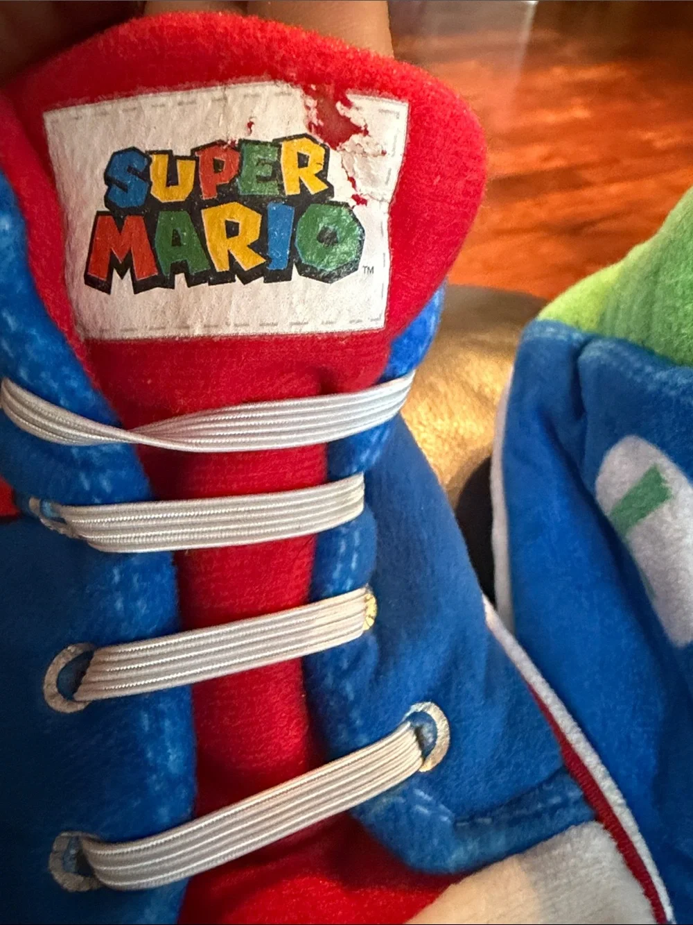 Nintendo Kids Colorblock High-Top slippers in Blue, Red & Green size is 11-12